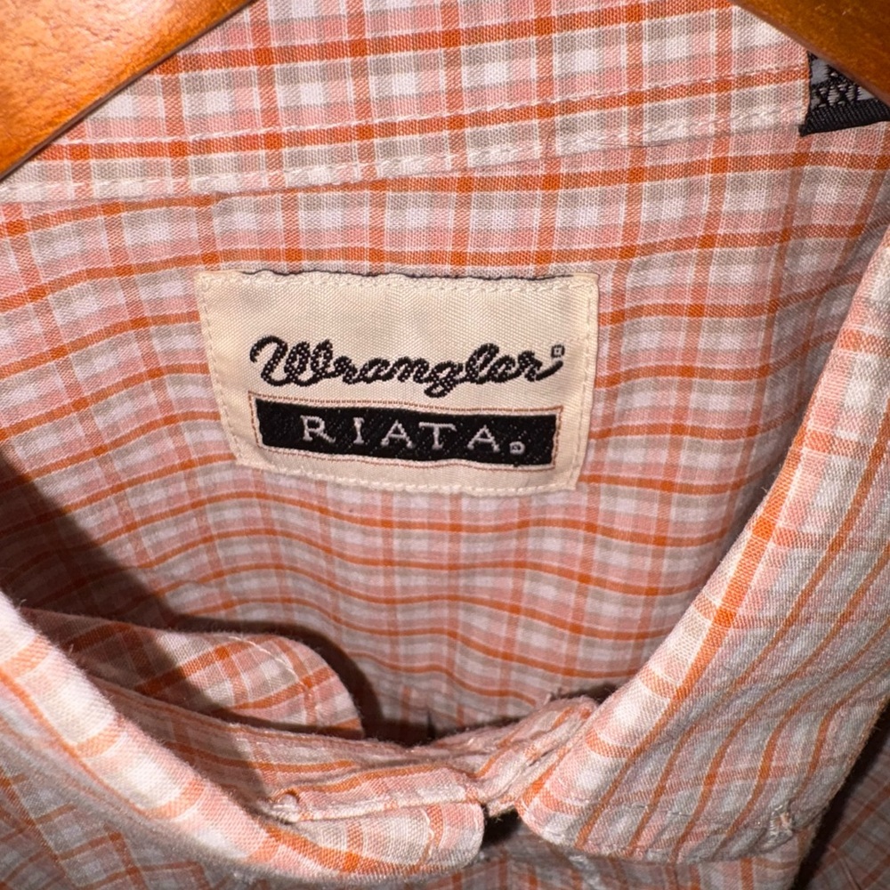 Button Down - Picture 4 of 5